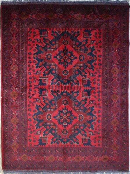 R6762 Traditional Persian Rug